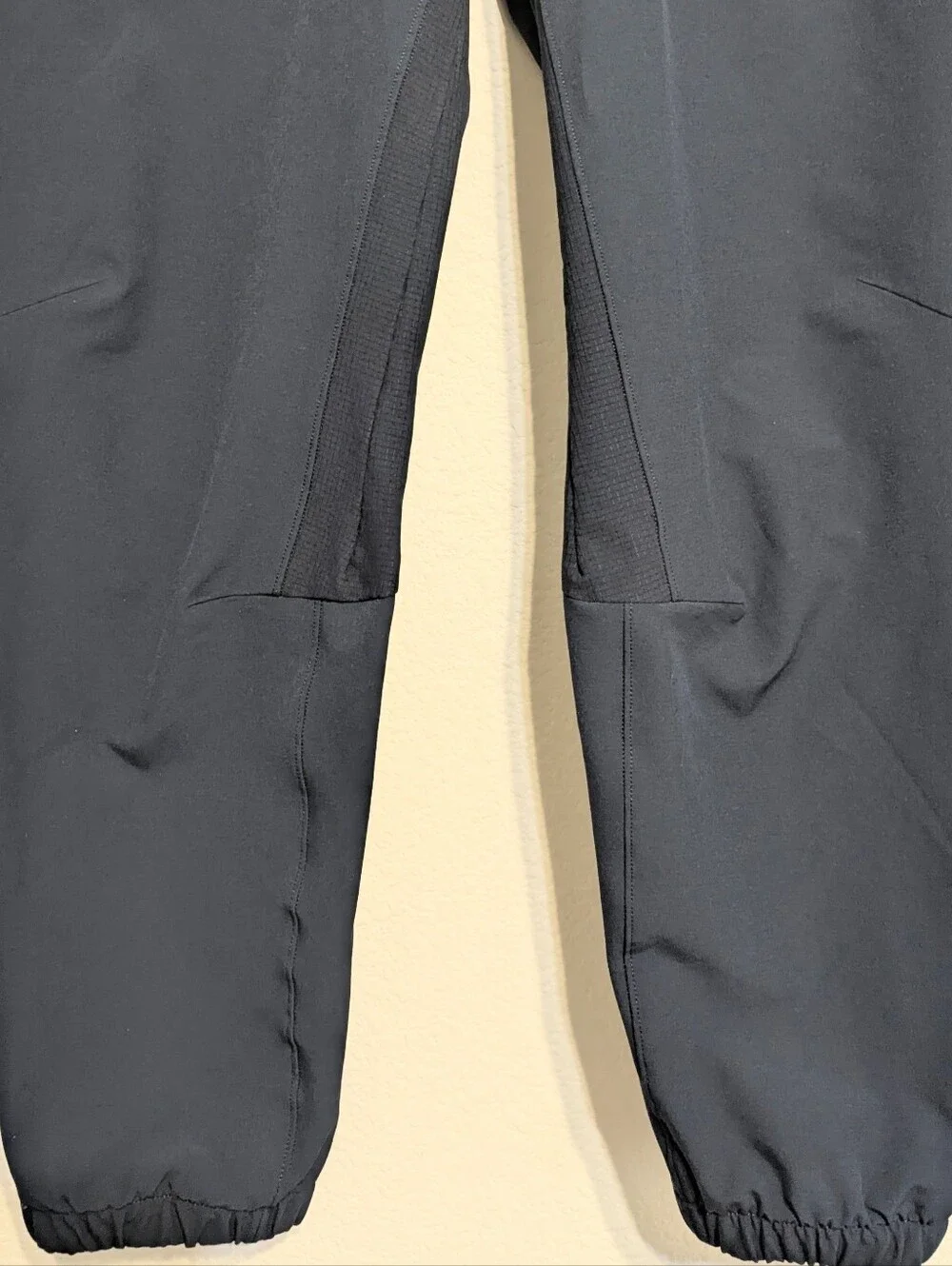 Lululemon License To Train Mens Navy Tapered Jogger Pants Active Small LM5AEGS